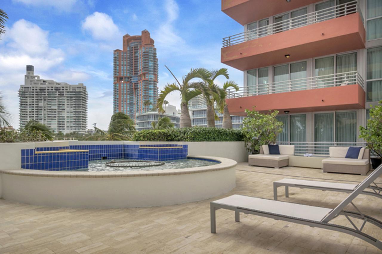 Miami Beachfront Bentley Hotel Studio Condo With Balcony Exterior photo